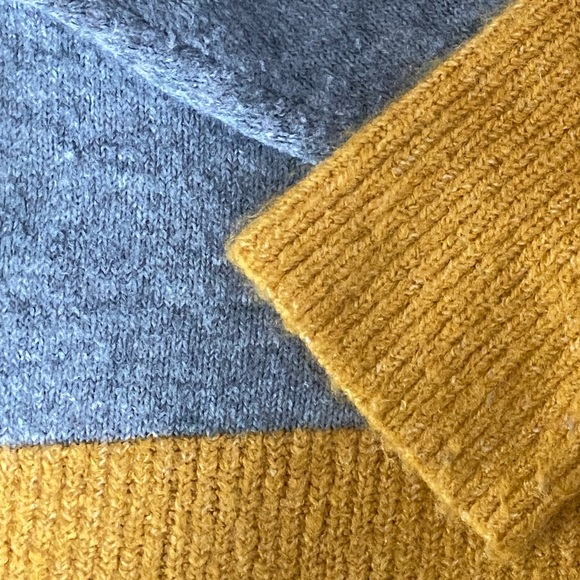 𝅺Goldray Sara Pullover Sweater - Picture 4 of 6